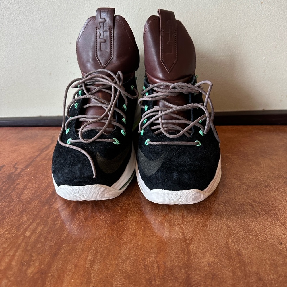 Men’s Nike LeBron 8 EXT QS Black and Brown Sneakers size 8.5 - Picture 11 of 12
